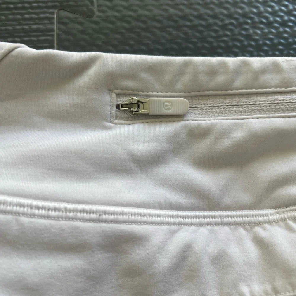 Lululemon Play off the Pleats Tennis Skirt in White Size 2 Regular - Picture 11 of 11